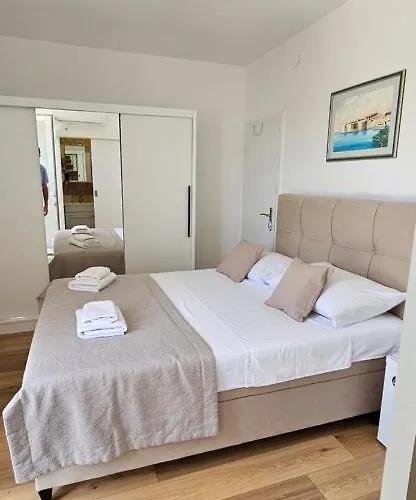 Antruzo Room
